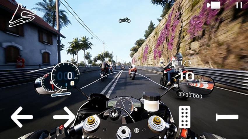 最强摩托之赛游戏截图3